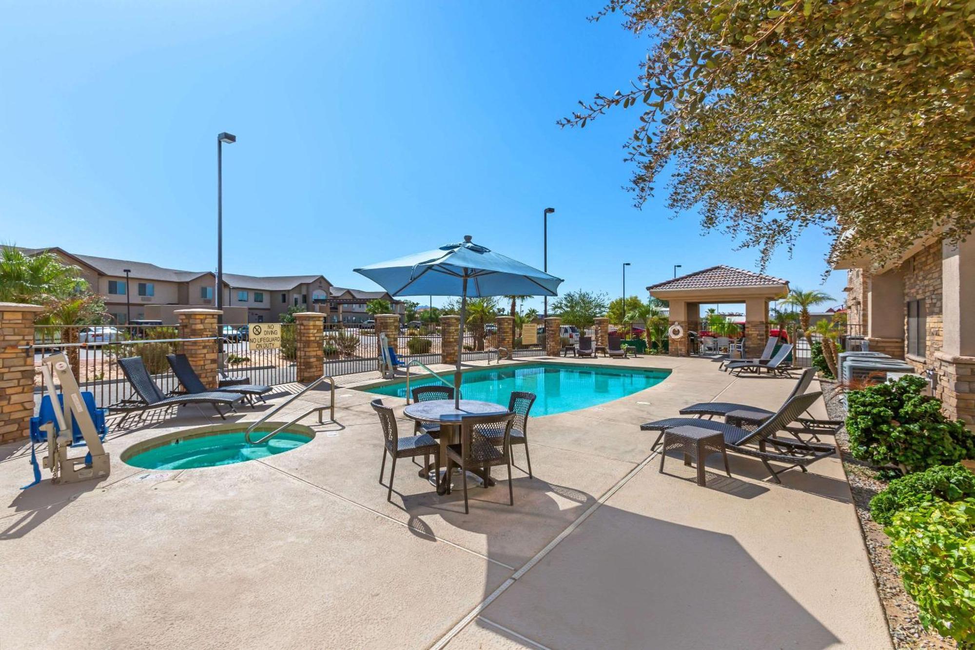 Comfort Inn And Suites Yuma I-8 Ngoại thất bức ảnh